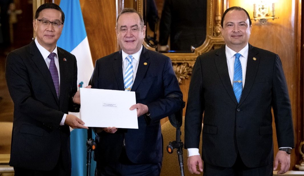 Gobierno de Guatemala recibe cartas credenciales de nuevos embajadores de China-Taiwán y Corea del Sur